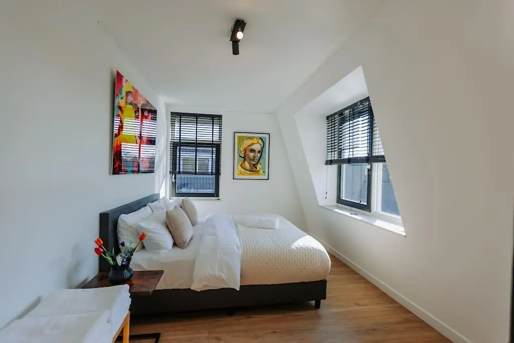 Vila World Island Amsterdam Sloterweg 781