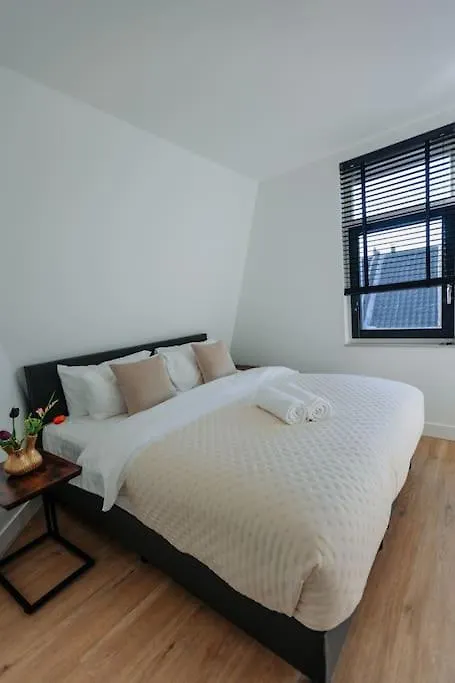 Vila World Island Amsterdam Sloterweg 781