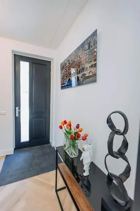 Vila World Island Amsterdam Sloterweg 781