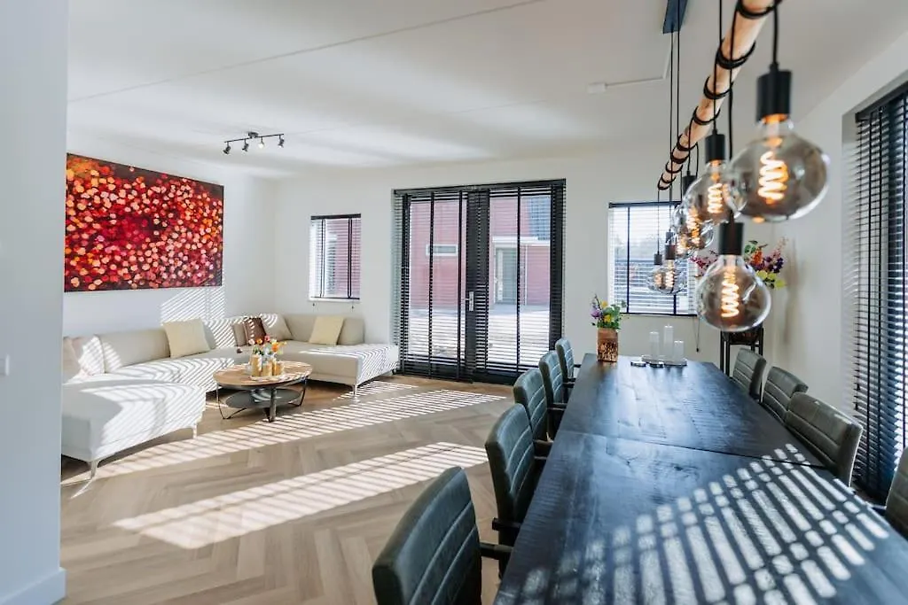 Vila World Island Amsterdam Sloterweg 781