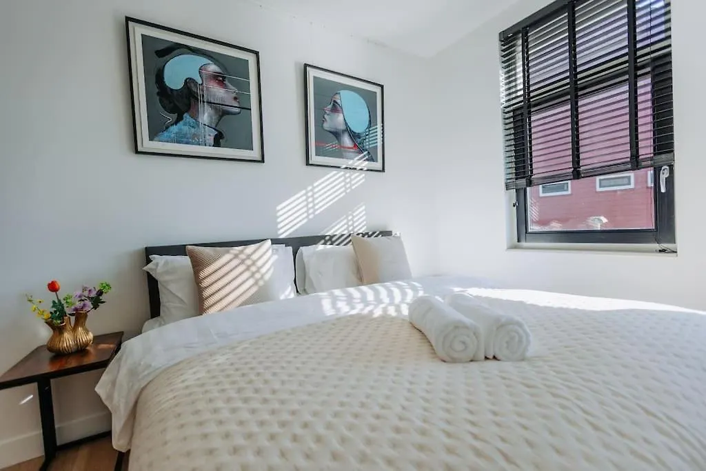 Vila World Island Amsterdam Sloterweg 781